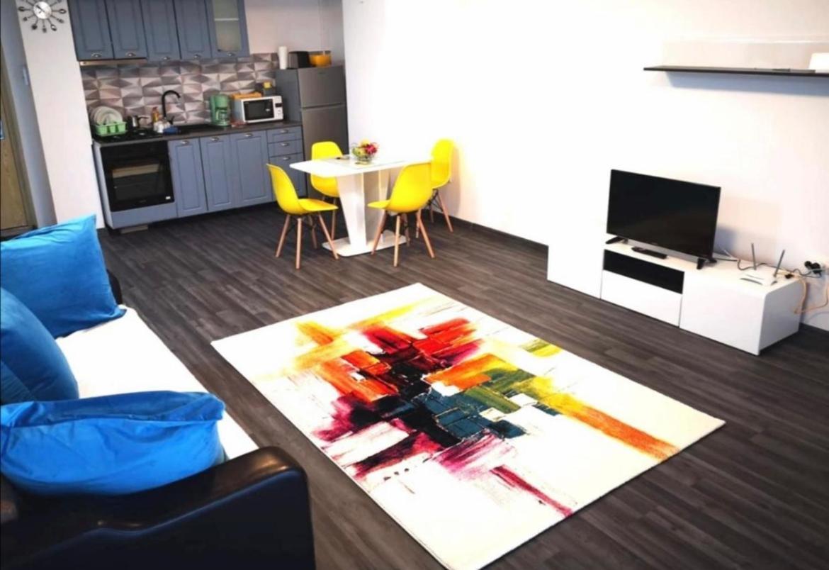 Apartament Spatios Cu 2 Camere In Centrul Statiunii Mamaia -73Mp - ! ภายนอก รูปภาพ